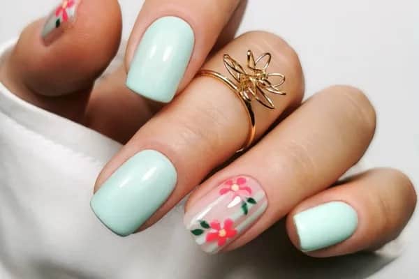 Jaki kolor paznokci odmładza dłonie? Odkryj najlepsze odcienie, które działają Jaki kolor paznokci odmładza dłonie? Odkryj najlepsze odcienie, które działają