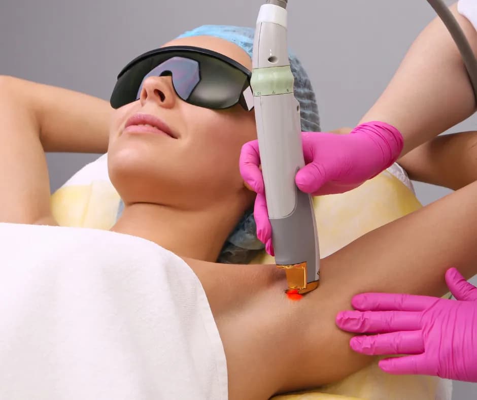 Czy po depilacji laserowej można się opalać? Uniknij niepożądanych skutków